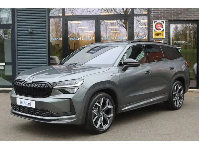 ŠKODA Kodiaq 1.5 TSI PHEV Sportline Business Pano/Matrix LED/ACC/Keyless/Camera/20"/Elek. stoel/Trek...
