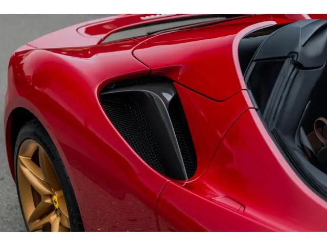 Ferrari SF90 Spider