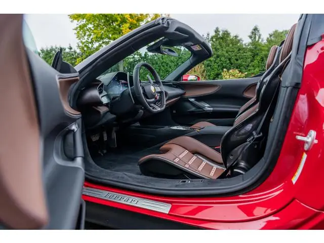 Ferrari SF90 Spider