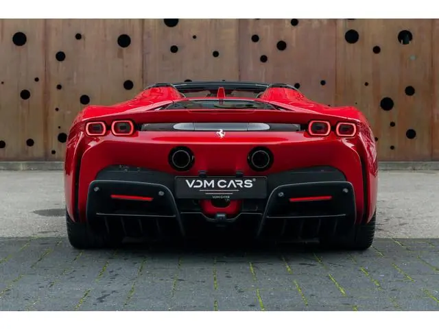 Ferrari SF90 Spider